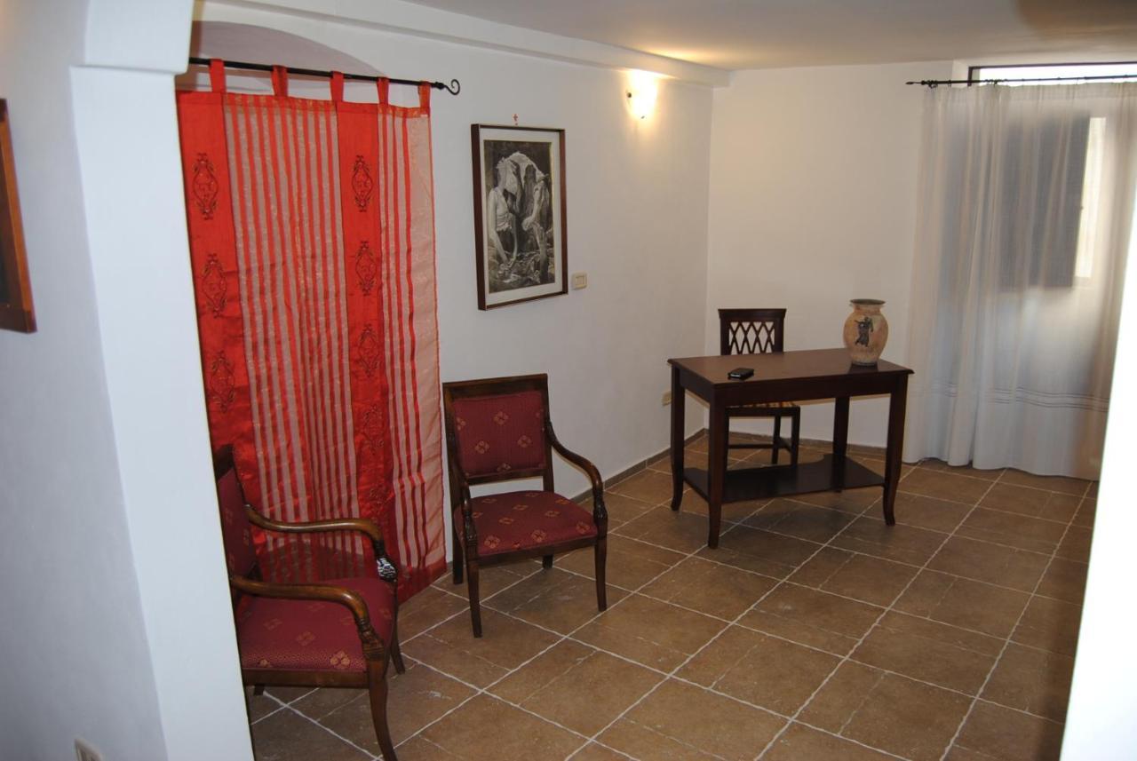 B & B Palazzo Maestro & Corte Maestro Rooms Gallipolli Rum bild