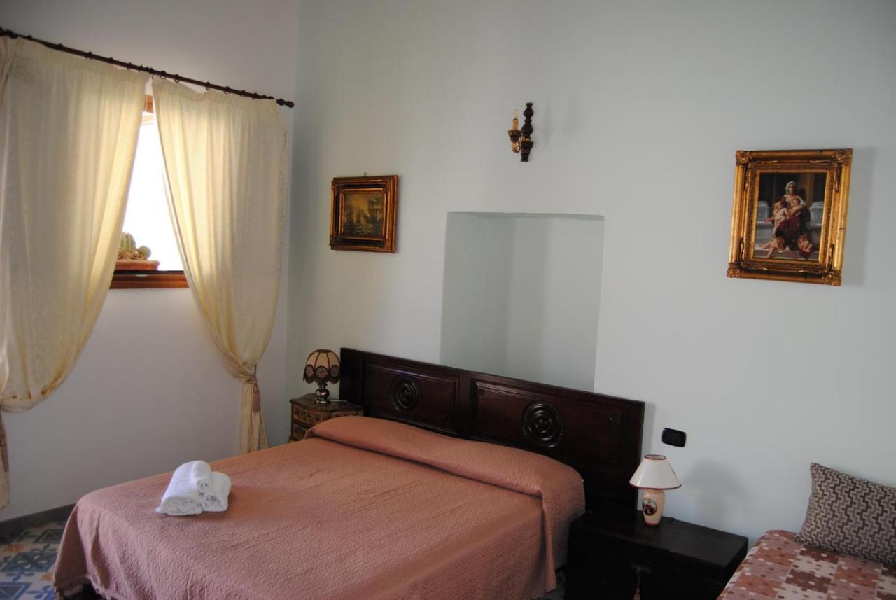 B & B Palazzo Maestro & Corte Maestro Rooms Gallipolli Exteriör bild